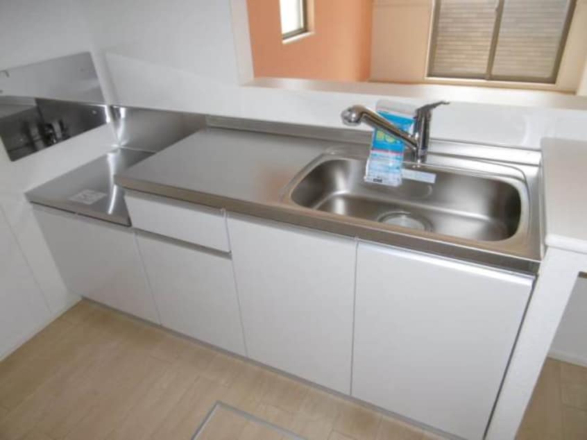  阪和線・羽衣線/紀伊駅 バス15分相谷西下車:停歩3分 1階 築8年