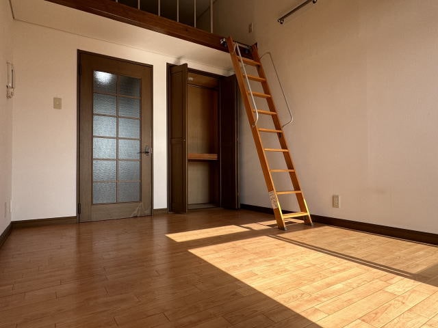 同仕様 ヴィラ・サンライズＢ ＳＯＵＴＨ