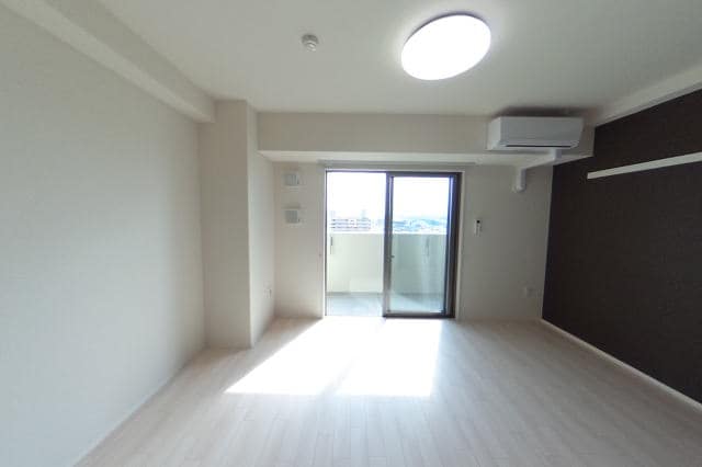  レジデンスヒルズ　ザ　ワカヤマ