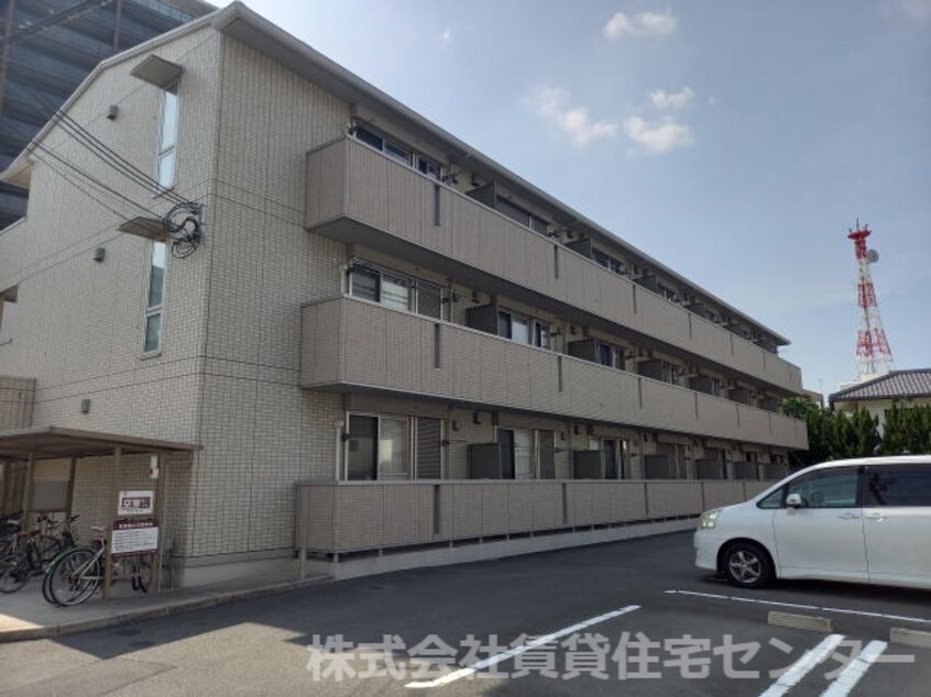  南海本線/和歌山市駅 バス6分日赤医療センター前下車:停歩2分 3階 築9年