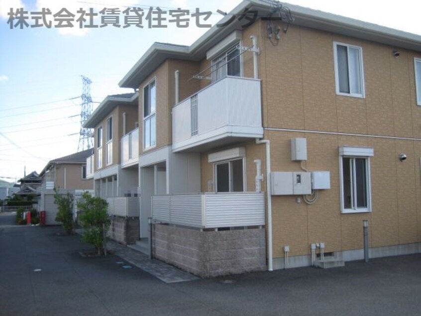  和歌山線/岩出駅 バス8分中黒西下車:停歩3分 2階 築15年