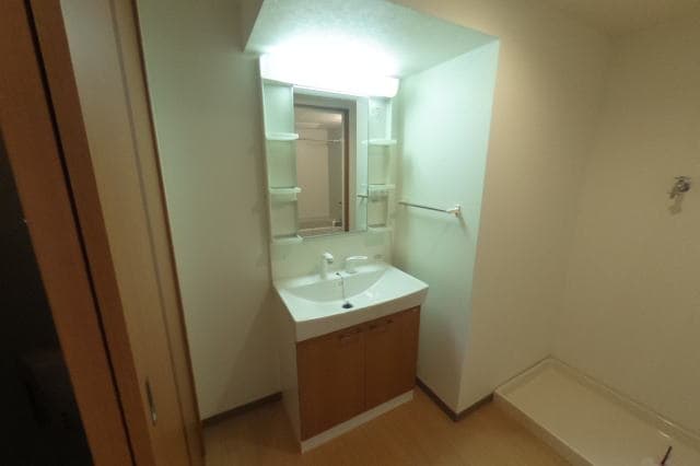  和歌山線/紀伊山田駅 徒歩3分 2階 築14年