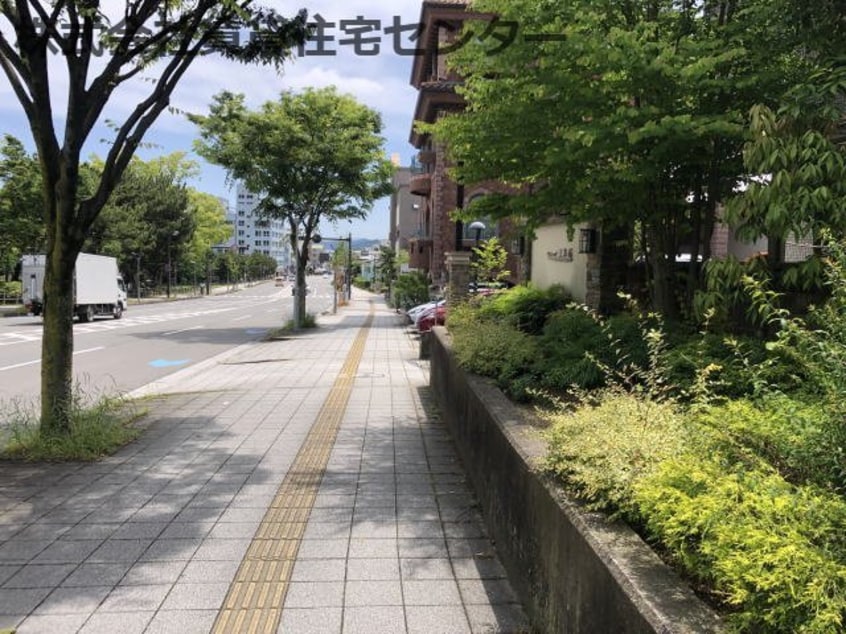  南海本線/和歌山市駅 バス4分県庁前下車:停歩4分 1階 築9年