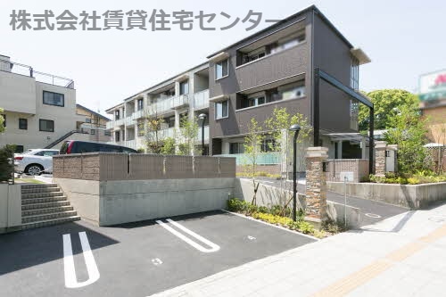  南海本線/和歌山市駅 バス4分県庁前下車:停歩4分 1階 築9年