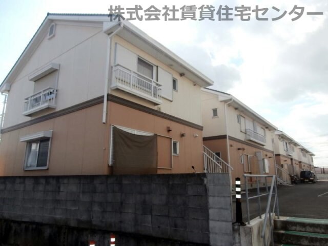  ラベニュー谷口