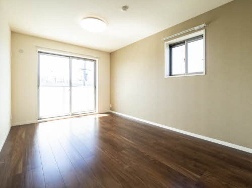  ベレオ和歌山駅東