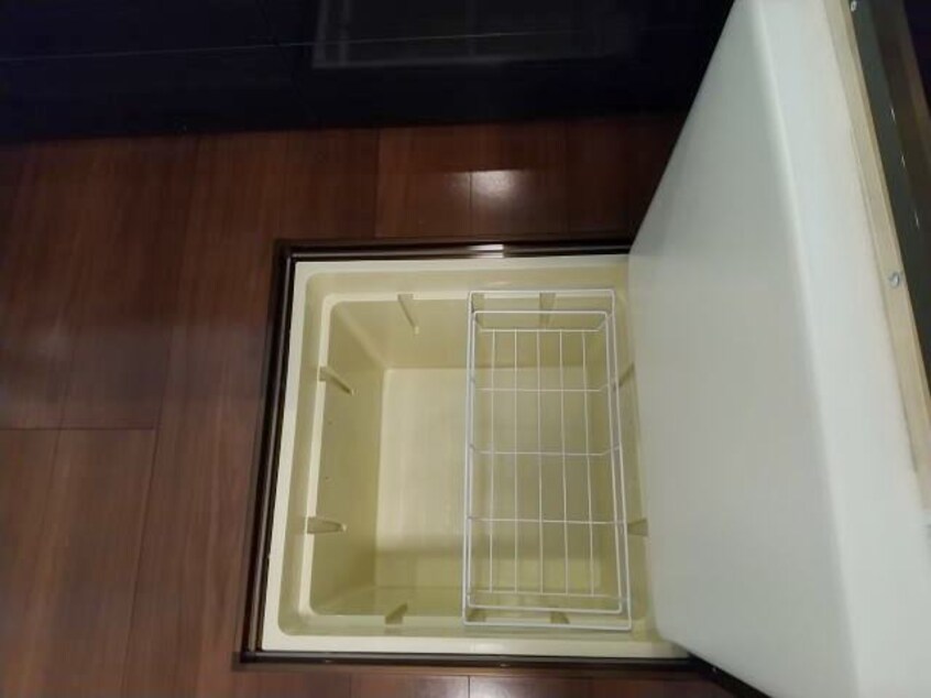  南海本線/和歌山市駅 徒歩15分 1-2階 築9年