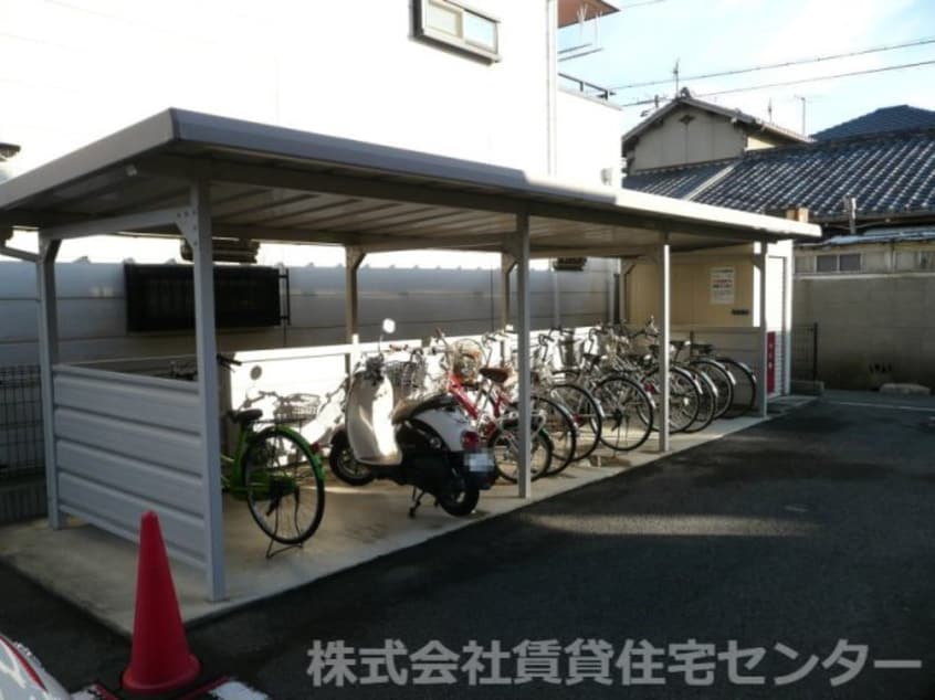  南海本線/和歌山市駅 バス12分日赤医療センター前下車:停歩6分 2階 築20年