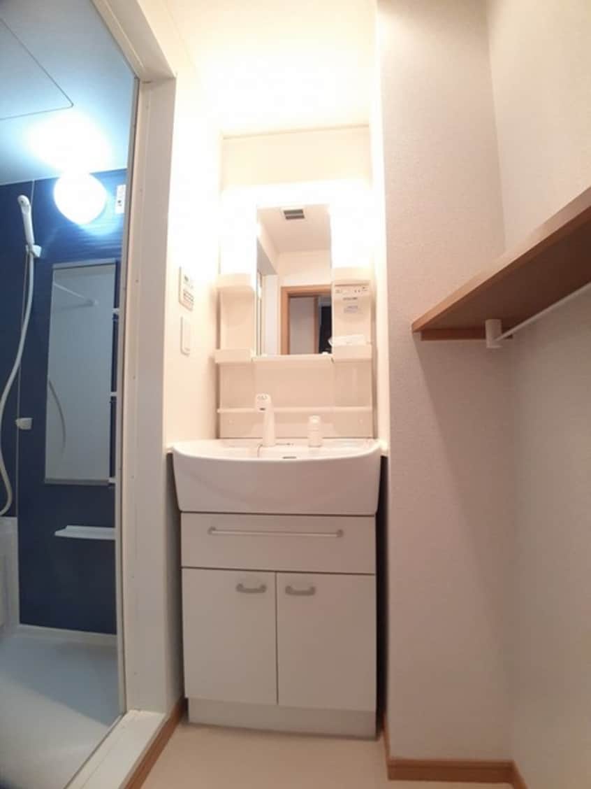  和歌山線/岩出駅 バス15分安上下車:停歩7分 2階 築17年