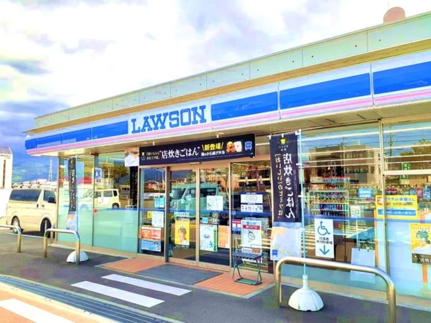 ローソン 岩出岡田店様(コンビニ)まで895m 松見ビューハイツ