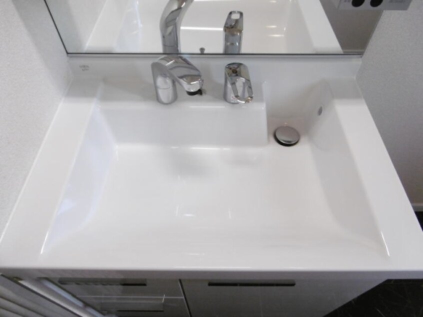  和歌山線/岩出駅 バス17分うぐいす台下車:停歩4分 2階 築32年