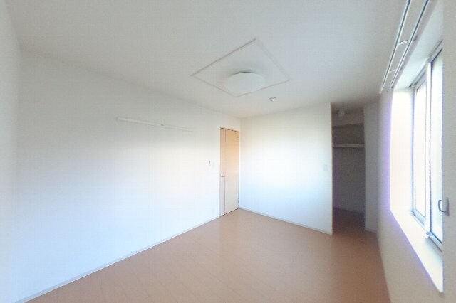  和歌山線/紀伊山田駅 徒歩5分 1階 築11年