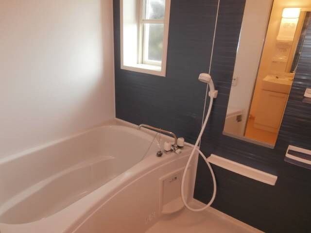  和歌山線/下井阪駅 徒歩10分 1階 築16年