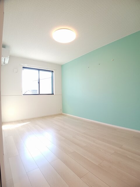  阪和線・羽衣線/紀伊駅 バス9分山村（和歌山県）下車:停歩6分 1階 1年未満