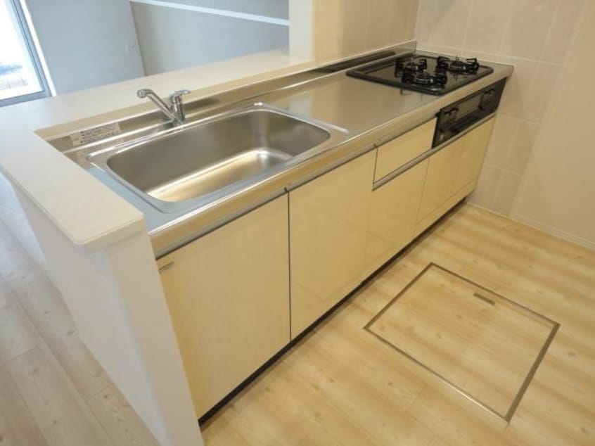  コーラルヴィラ出島Ａ