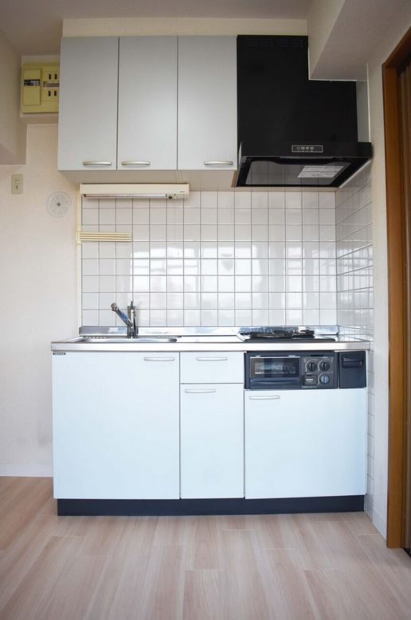  パリ・シャトー本町