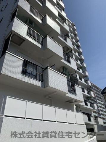  パリ・シャトー本町