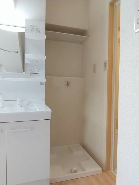  パリ・シャトー本町