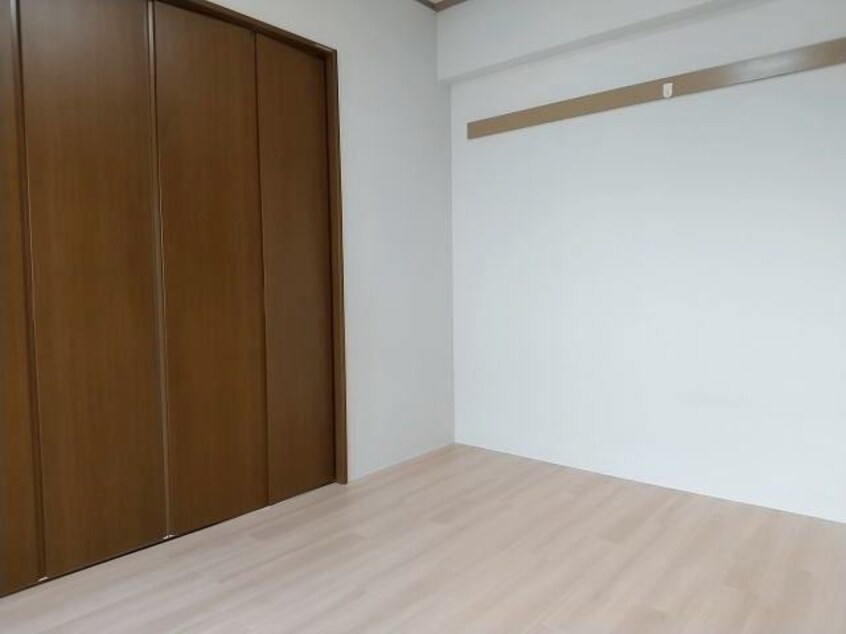  パリ・シャトー本町