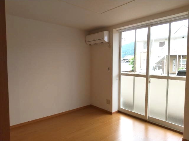 同仕様 和歌山線/下兵庫駅 徒歩1分 1階 築29年