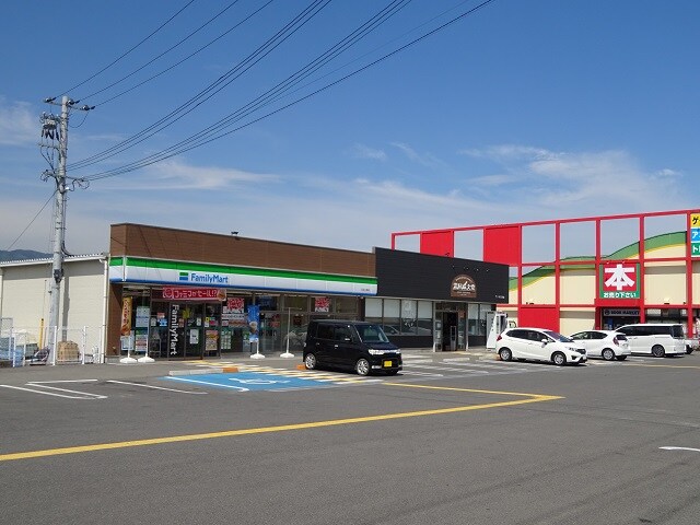 ファミリーマート 打田上野店様(コンビニ)まで1280m 和歌山線/打田駅 徒歩20分 2階 築8年