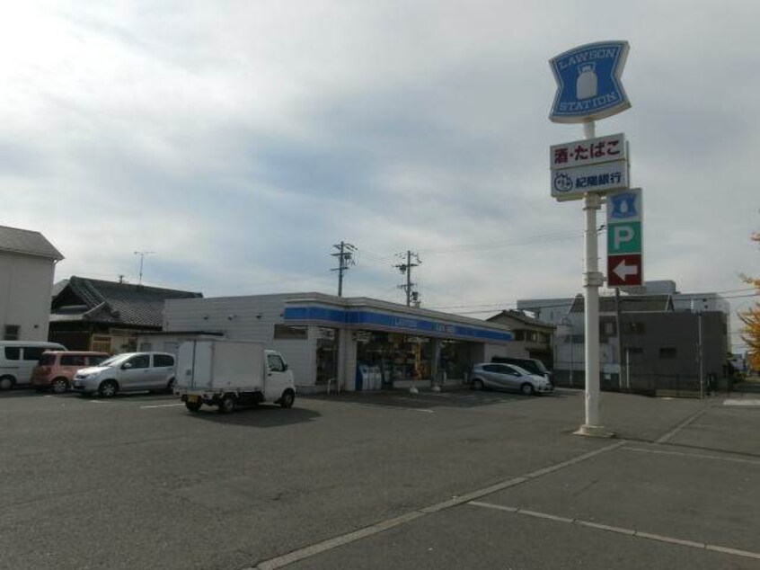 ローソン和歌山新中島店様(コンビニ)まで1353m 和歌山電鉄貴志川線/竈山駅 徒歩10分 1階 築16年