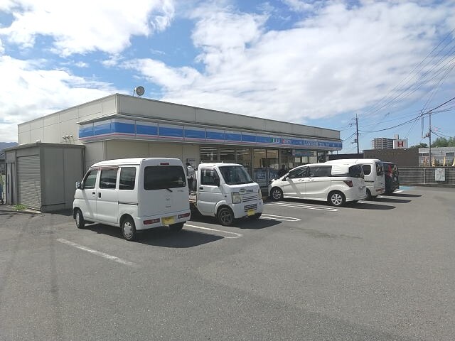 ローソン 橋本神野々店様(コンビニ)まで888m 和歌山線/紀伊山田駅 徒歩15分 1階 建築中