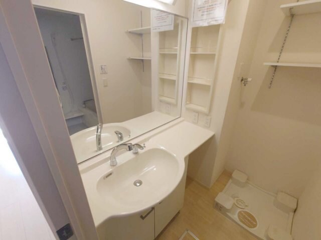  和歌山線/田井ノ瀬駅 徒歩11分 1階 築11年