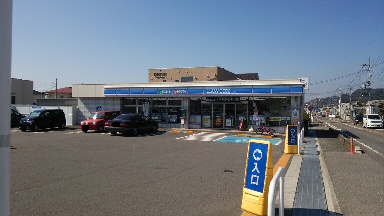 ローソン 岩出西安上店様(コンビニ)まで597m 和歌山線/岩出駅 徒歩51分 1階 1年未満