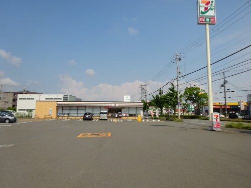 セブンイレブン和歌山榎原店様(コンビニ)まで382m 南海加太線/中松江駅 徒歩15分 2階 築9年