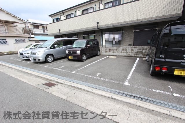  南海本線/和歌山市駅 バス17分鷹匠町5丁目下車:停歩4分 1階 築18年