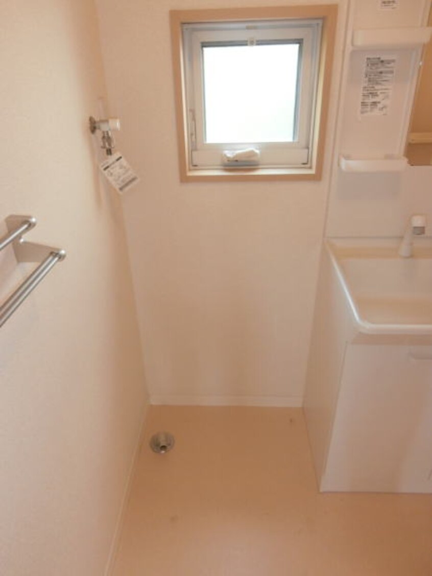  和歌山電鉄貴志川線/岡崎前駅 徒歩20分 1階 築13年