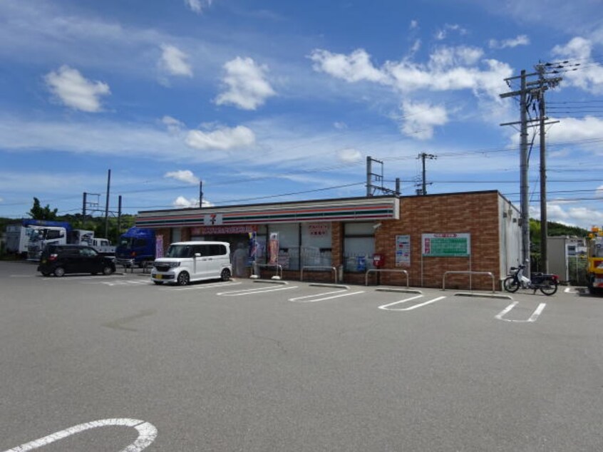 セブンイレブン 和歌山永山店(コンビニ)まで1276m 和歌山電鉄貴志川線/伊太祈曽駅 徒歩4分 1階 築13年