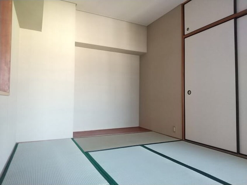  朝日プラザ三木町