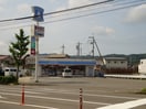 ローソン和歌山松江店様(コンビニ)まで341m 南海加太線/中松江駅 徒歩10分 1階 築29年