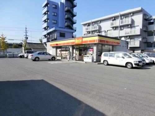 デイリーヤマザキ和歌山手平店様(コンビニ)まで83m きのくに線・紀勢本線/宮前駅 徒歩4分 3階 築7年