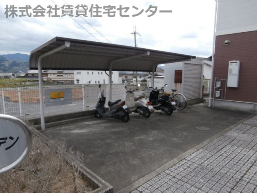  和歌山線/紀伊山田駅 徒歩13分 2階 築25年