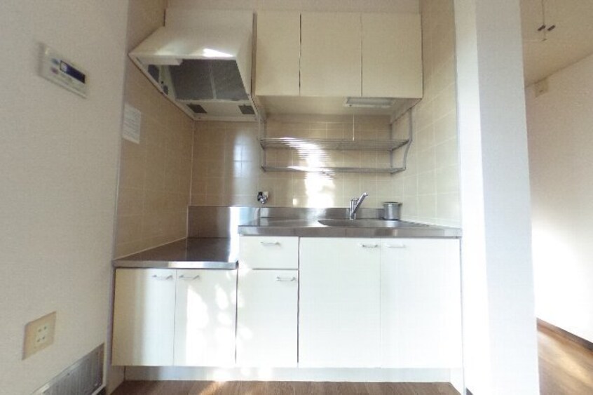 同仕様 阪和線・羽衣線/紀伊駅 バス15分中迫下車:停歩7分 1階 築34年