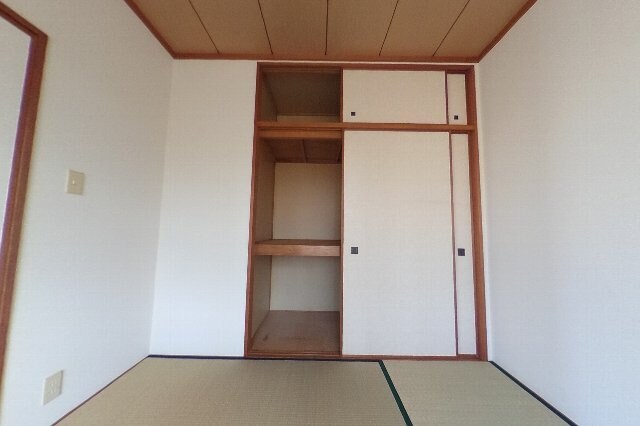 同仕様 阪和線・羽衣線/紀伊駅 バス15分中迫下車:停歩7分 1階 築34年