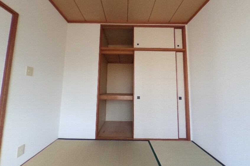 同仕様 阪和線・羽衣線/紀伊駅 バス15分中迫下車:停歩7分 1階 築34年