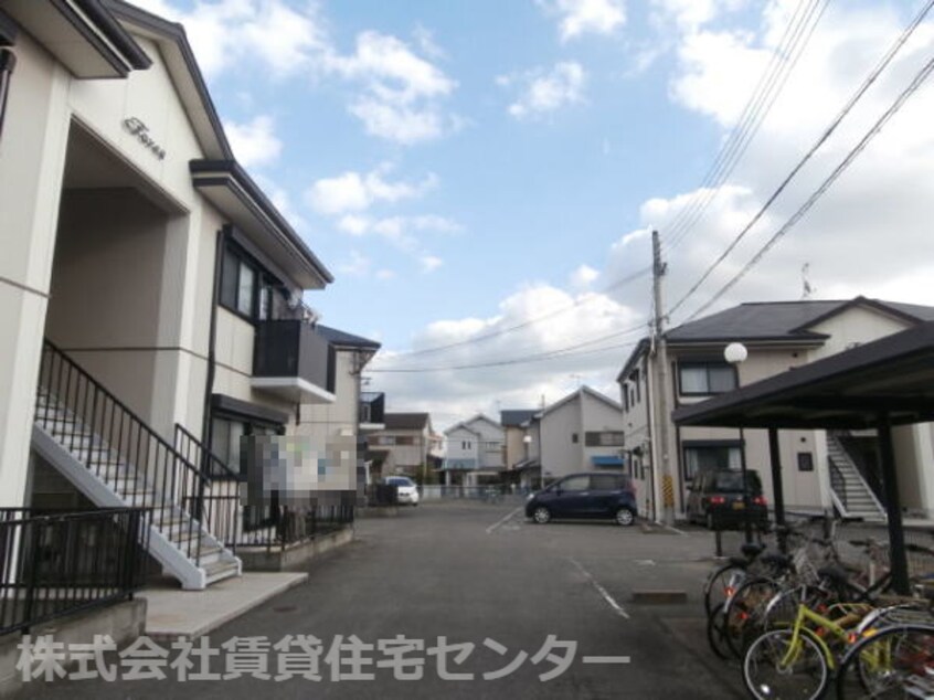  阪和線・羽衣線/紀伊駅 バス10分相谷らんかん橋下車:停歩7分 2階 築27年