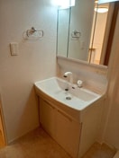 同仕様 和歌山線/岩出駅 バス15分さぎのせ公園下車:停歩6分 1階 建築中