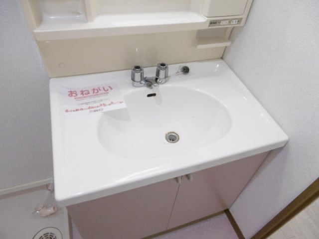  阪和線・羽衣線/紀伊駅 バス10分山村下車:停歩5分 2階 築30年