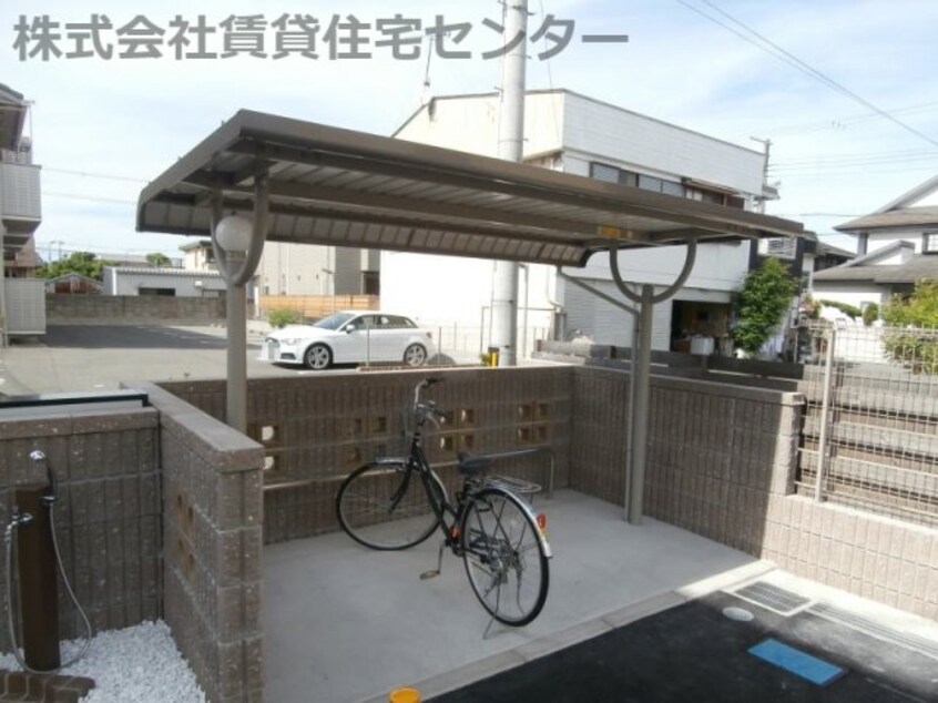  南海本線/和歌山市駅 バス8分築地橋下車:停歩5分 3階 築4年