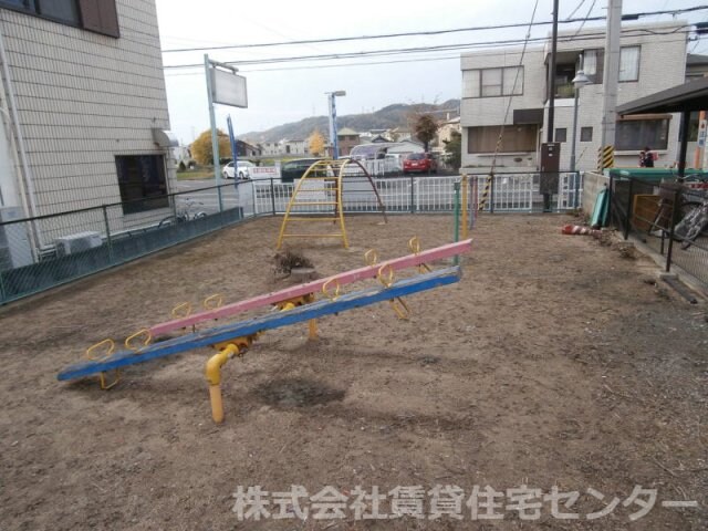  阪和線・羽衣線/紀伊駅 バス12分西安上下車:停歩2分 2階 築26年