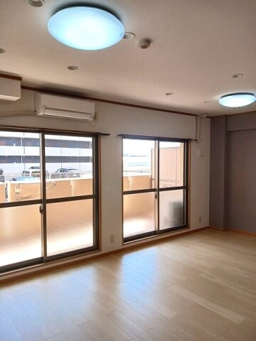  きのくに線・紀勢本線/紀三井寺駅 徒歩15分 1階 築21年