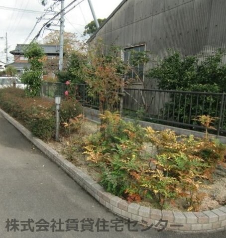  阪和線・羽衣線/和歌山駅 バス10分津秦下車:停歩3分 2階 築18年