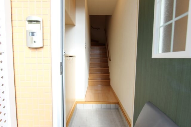  阪和線・羽衣線/和歌山駅 バス10分津秦下車:停歩3分 2階 築18年