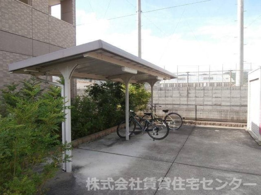  和歌山線/岩出駅 バス18分川尻下車:停歩9分 2階 築15年