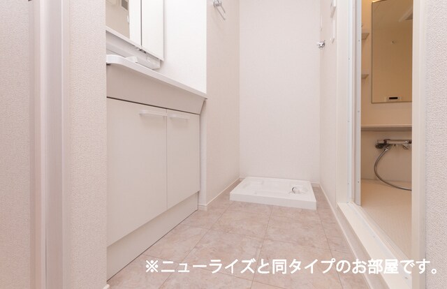 同仕様 きのくに線・紀勢本線/紀三井寺駅 バス5分競技場前下車:停歩8分 1階 建築中